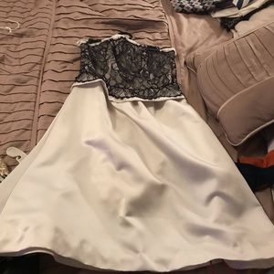 Dress only worn 1x
